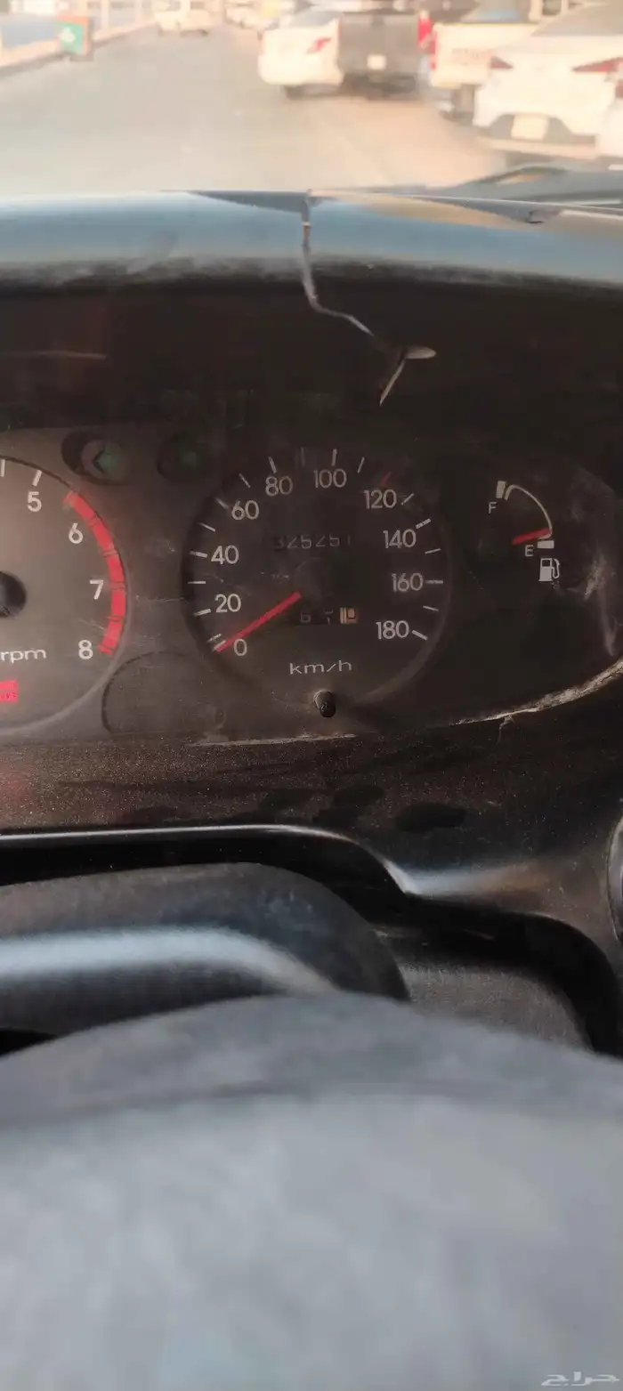 للبيع اتش ون موديل 2001.. فحص جديد رخصه سير ساريه 6
