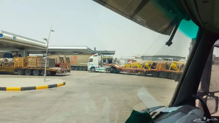 لوبد لوابد متواجد في الدمام جبيل لنقل المعدات والغرف وسيارات 2
