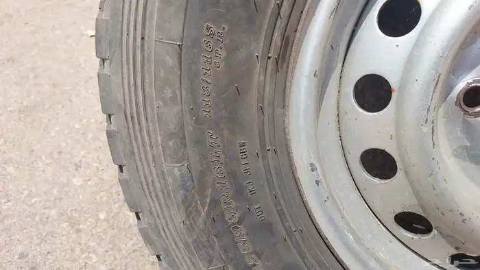 جنوط مع كفراتها نضيفه وحليوه العدد 2 3