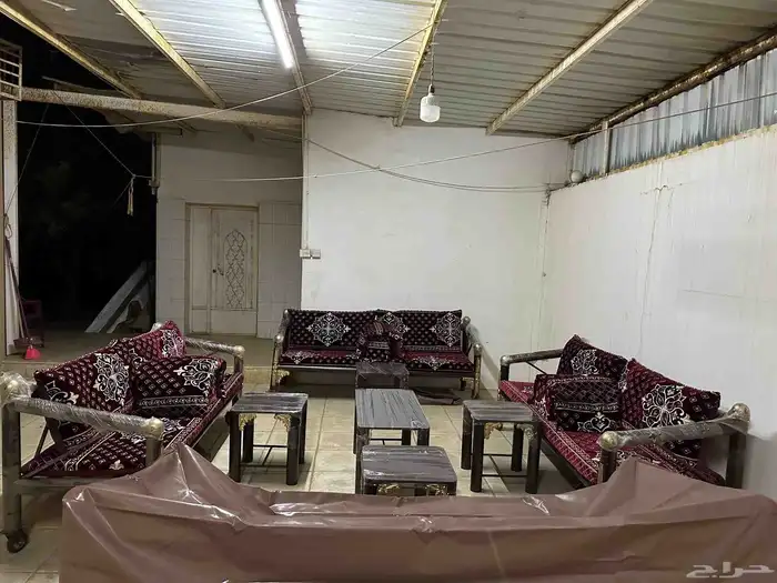 _طقم كراسي حديد مع الفرش_ _المحتويات_ - 3 كراسي كبيرة بطول 1