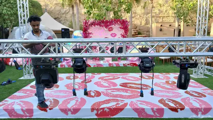 تنسيق حفلات وموتمرات ومعارض إضاءات مسارح شاشات p2 p3 3