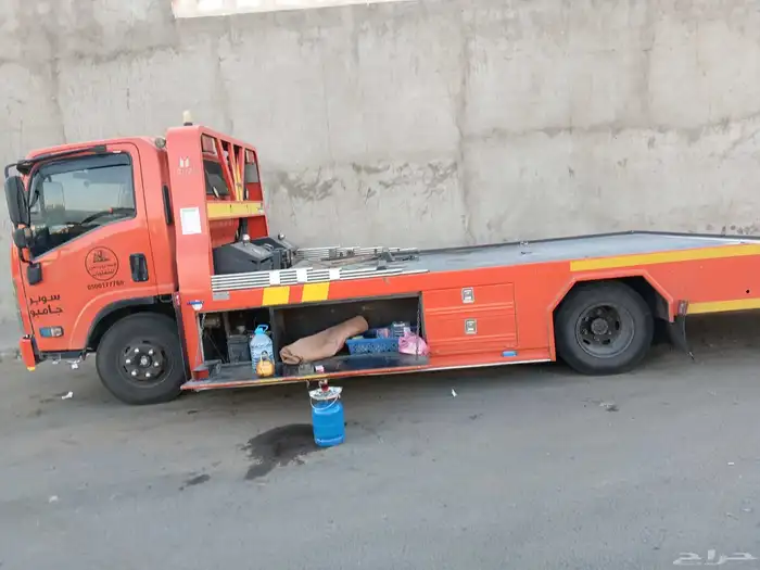 سطحه العلا لنقل السيارات بين مدن المملكة 1