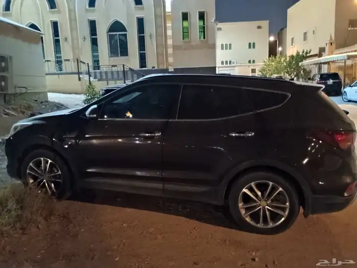 سيارة سنتافي فتخت سقف موديل 2016 للبيع 3