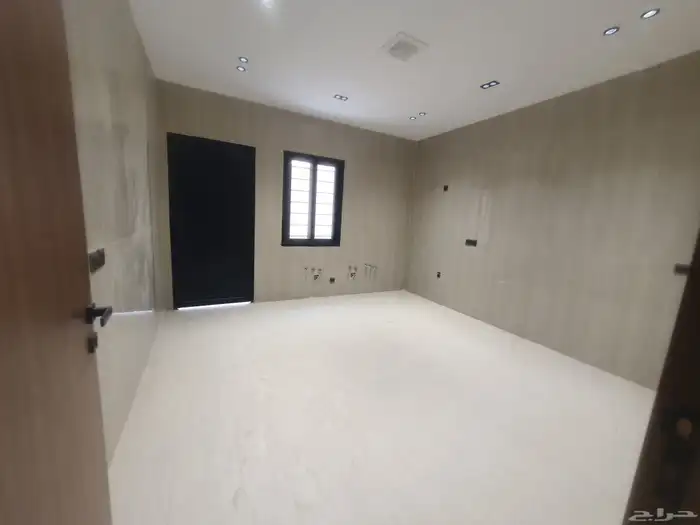 للبيع فيلا دبلكس منفصل جديده فى حى احد بالدمام 4