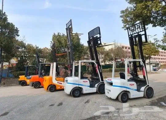 رافعه فوركلفت للايجار جميع الاحجام 0