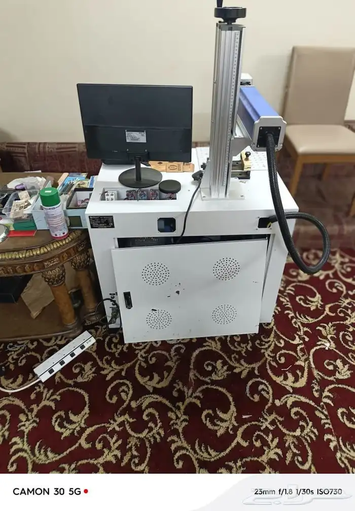فيبر ليزر 50 واط مستعمل مع أغراض العمل كامله 0