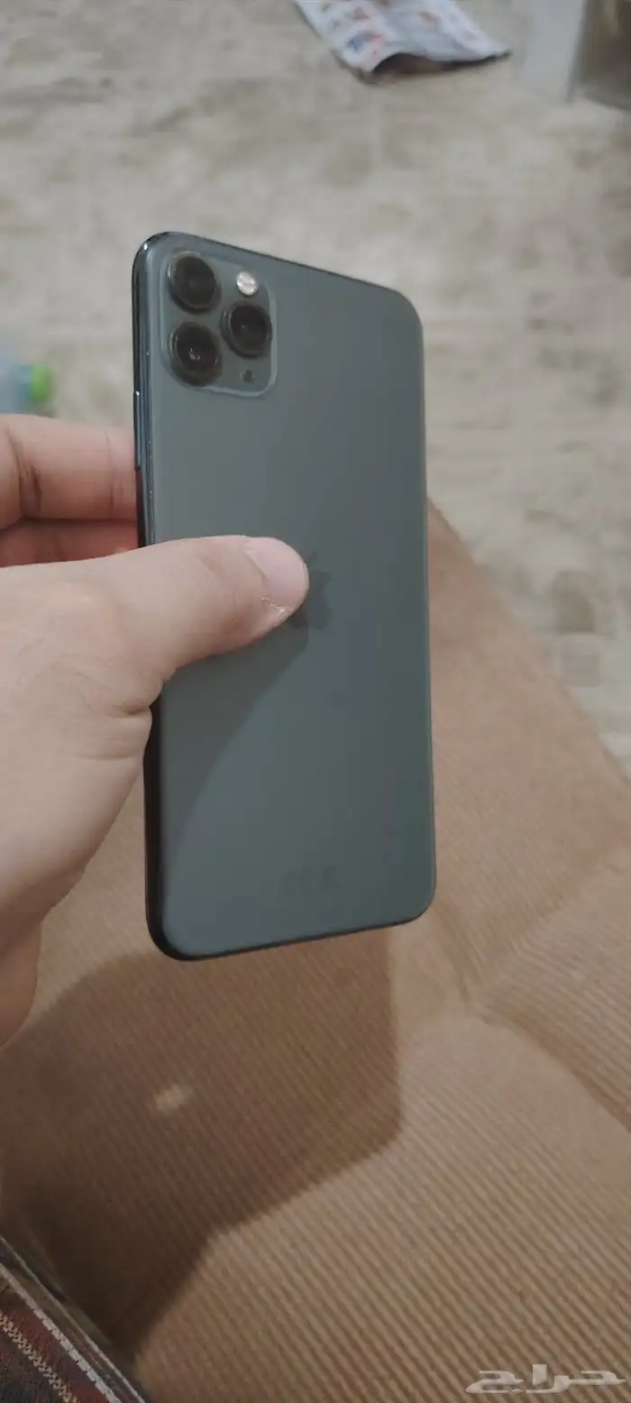 ايفون 11pro max 265GB الجهاز بدون اغراض بطاريه 73 0