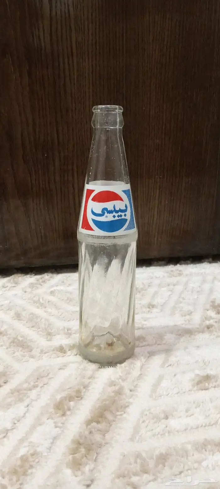 زجاجة ببسي قديمه على السوم 0