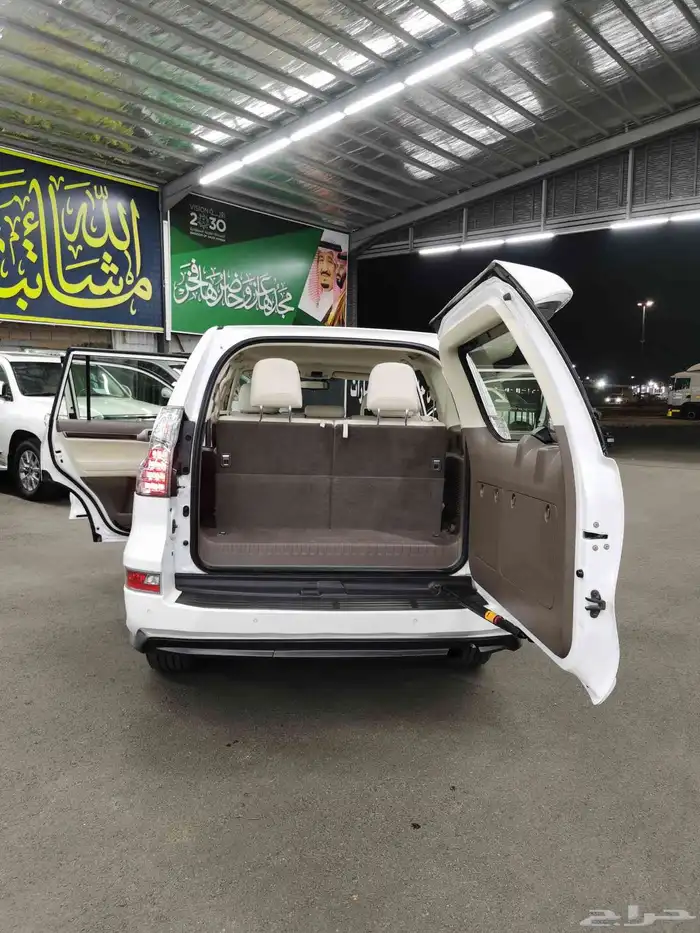 جيب لكزس GX 460 الموديل 2014م 16