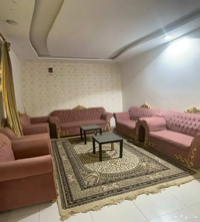 اثاث طقم جلوس نظيف جدا العدد2 وغسالة للامانه النشاف مايشتغل 4
