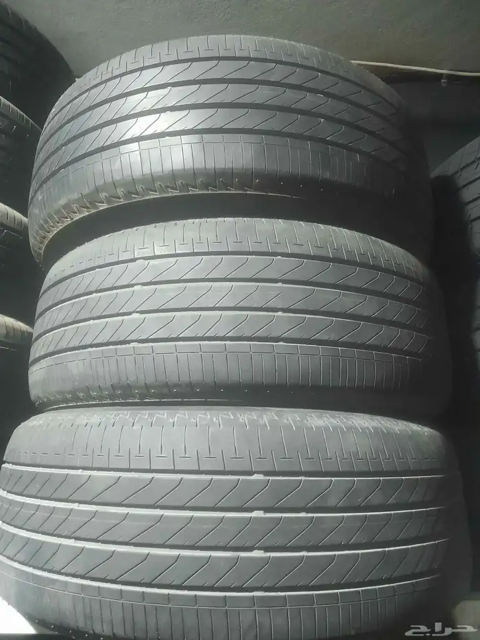 طقم كفرات برجستون ياباني مقاس 215 55 17نضيف مشاءالله تبارال 4