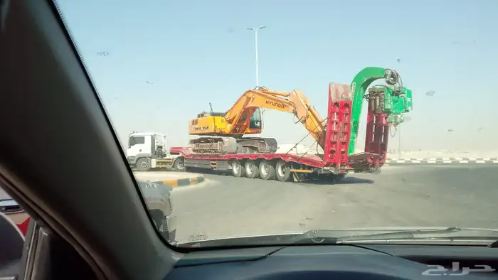 للايجار مطرقة اهتزازية (فايبرو هامر) 1