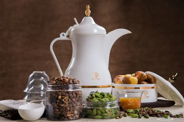 دلة الضيوف والعرب و المسافر و شاهي الكرك ودلة تحضير القهوة 26