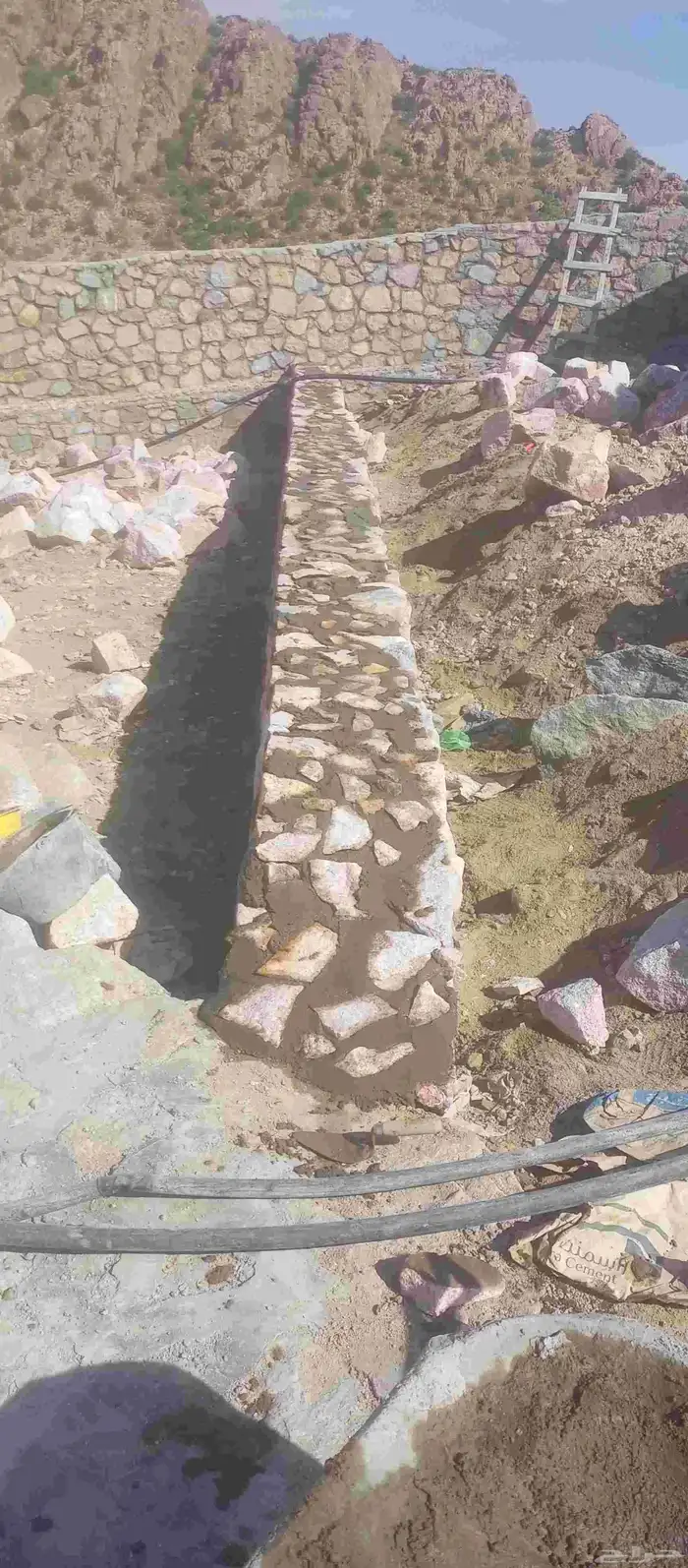 معلم حجر 1