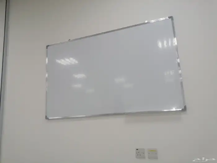 سبورات وطاولات وكراسي 10