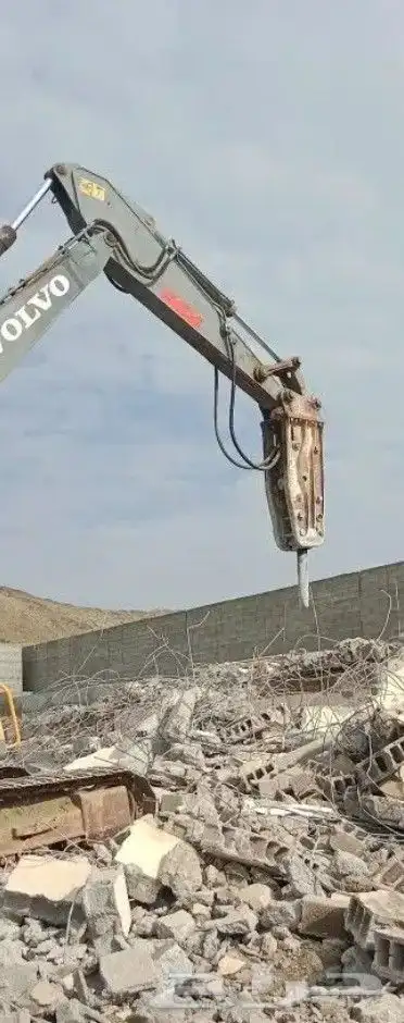 يوجدلدنيا كنبريش لتكسير وتفكيك جميع الصخور 3