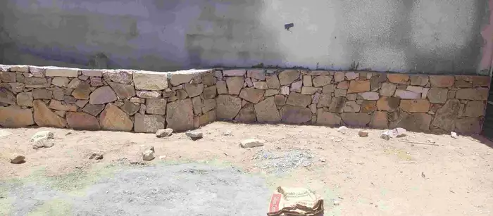 بناء حجر 1