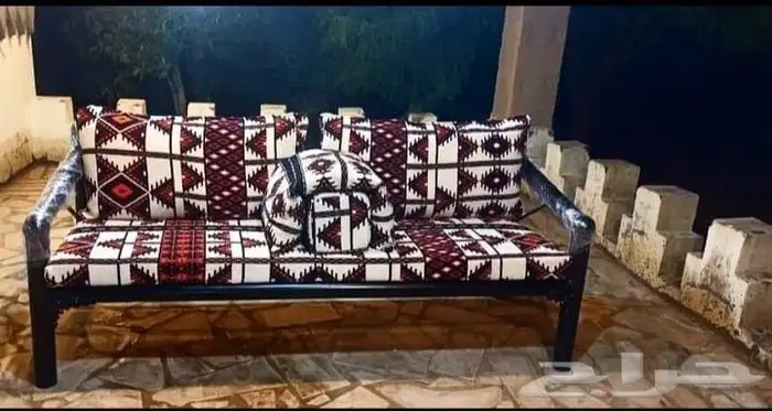 كراسي حديد 2