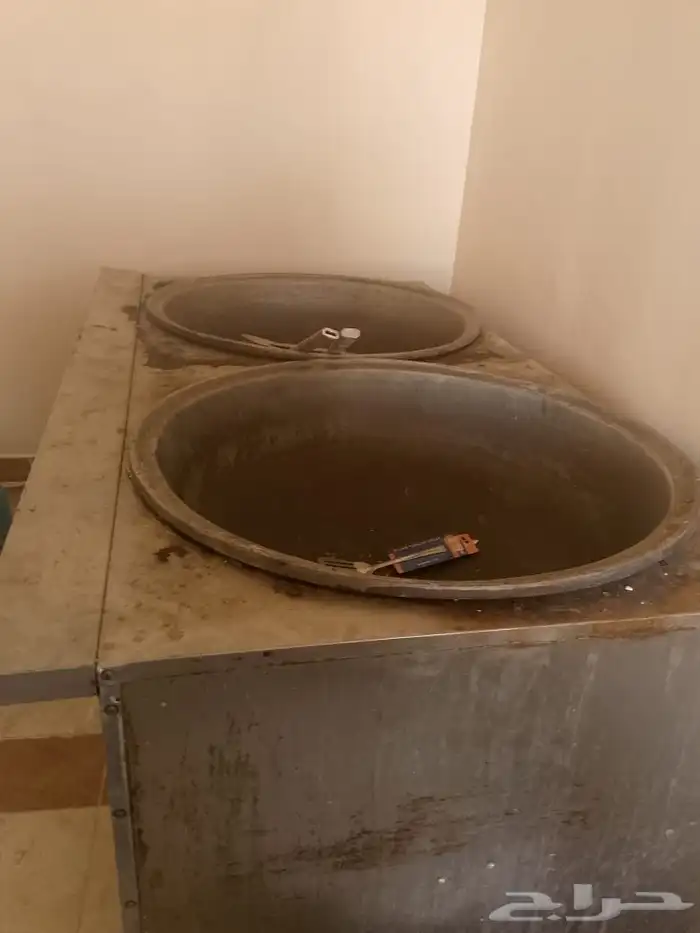 يوجد عدت مطبخ ومطعم بل كامل 1