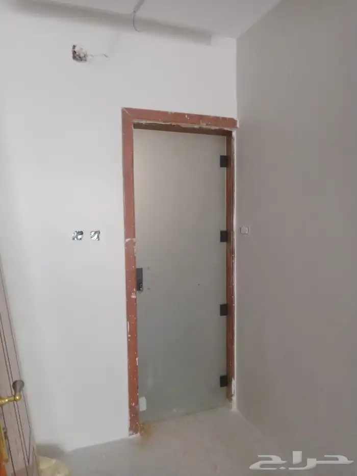 للزجاج السكريت والالمنيوم 7