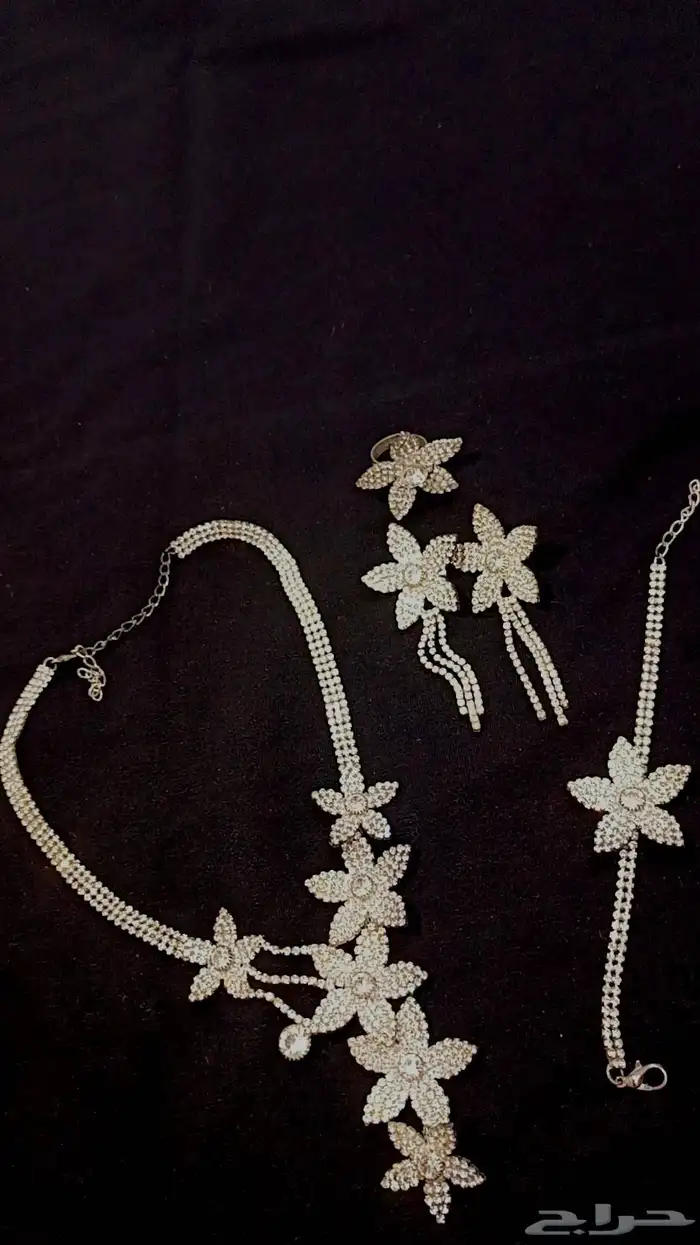 طقم شبيه الالماس وتاج عروس سعر على السوم 0