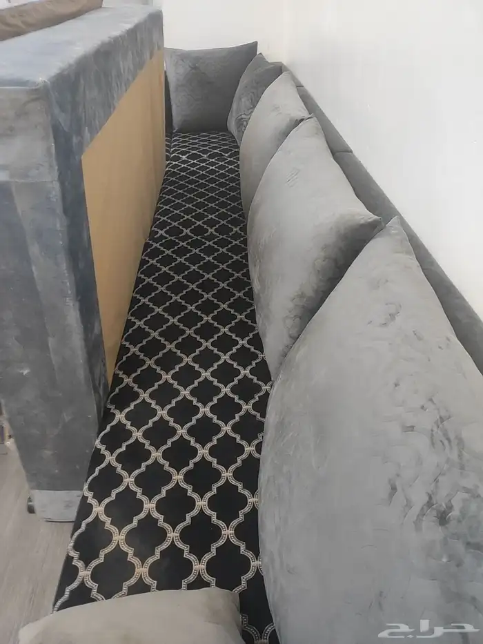 كنب للبيع نظيفه 1