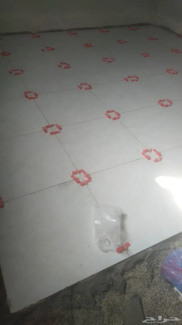 معلم باكستاني شغل بلاط و دهان و تكسير و ترتيب 0