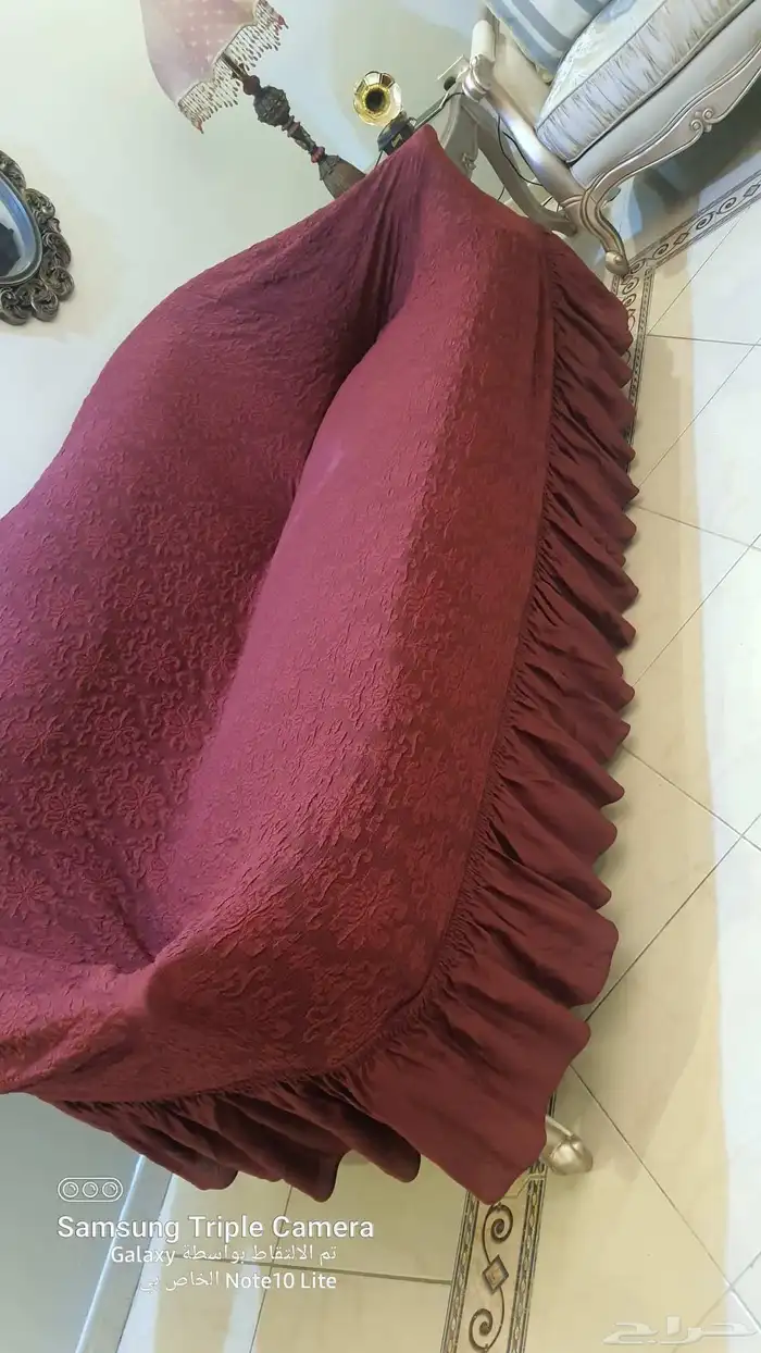 متوفر واقي كنب شبه جديد 1