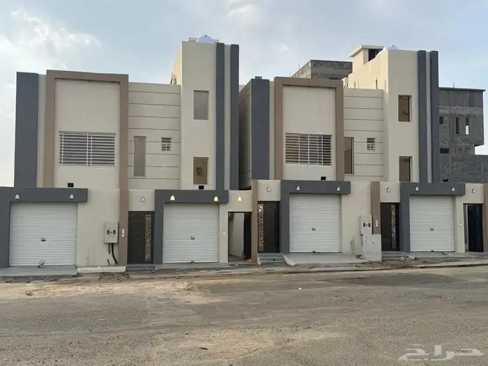 للبيع روف علوي تشطيب عصري مدينه ابها بالقرب من حديقه المليون 0