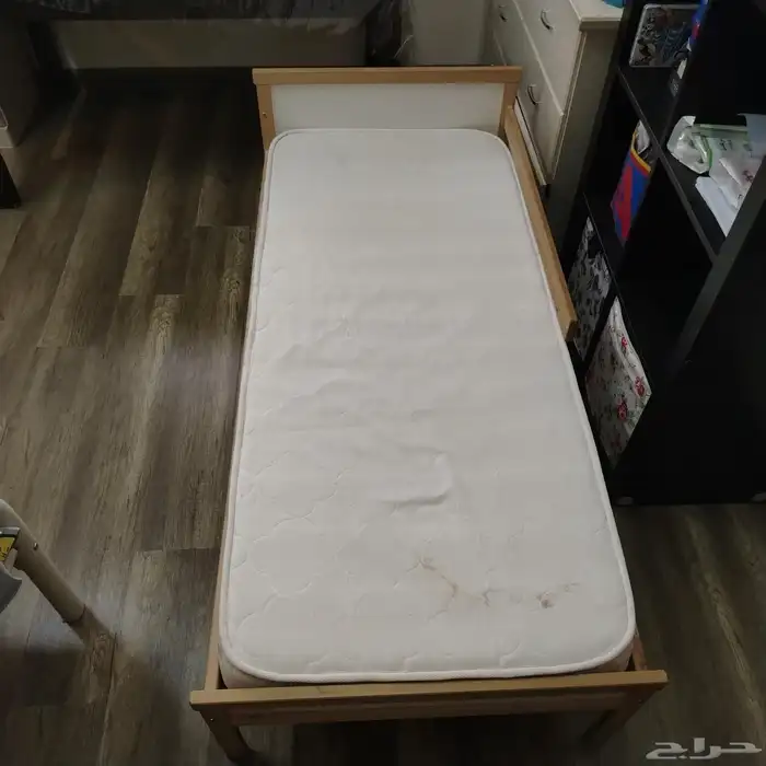 سرير أطفال للبيع 0