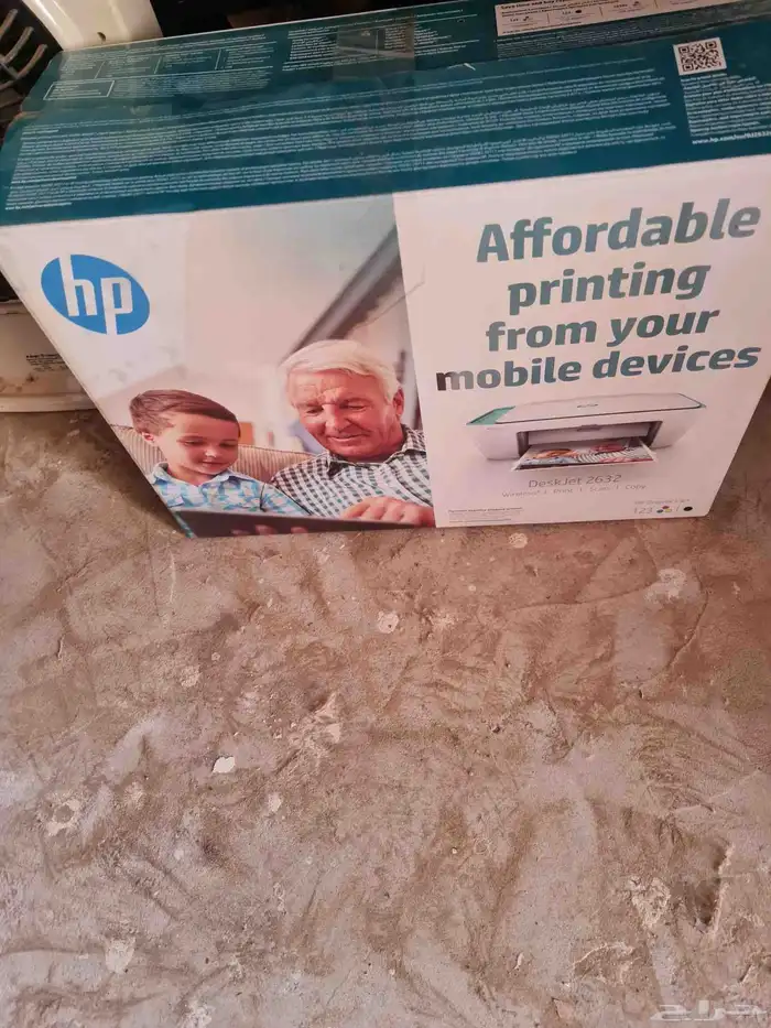 كمبيوتر مكتبي PC مع شاشه مع طابعة hp وطابعتين كانون 2
