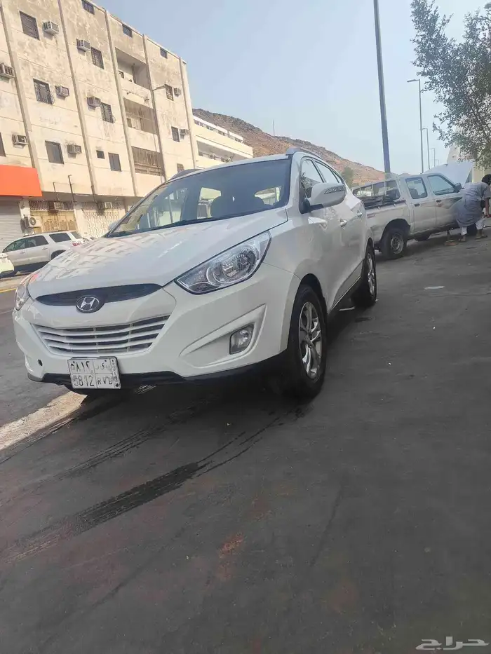 هونداي توسان2013 ستاندر تماتيك تم البيع الله يبارك للمشتري 1