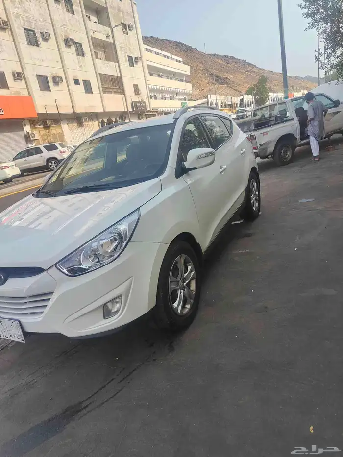 هونداي توسان2013 ستاندر تماتيك تم البيع الله يبارك للمشتري 10