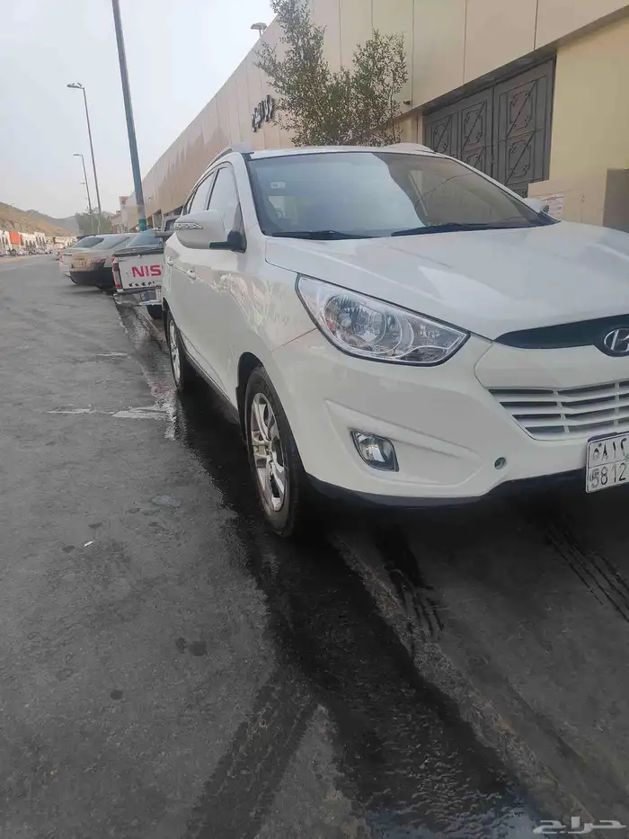 هونداي توسان2013 ستاندر تماتيك تم البيع الله يبارك للمشتري 2