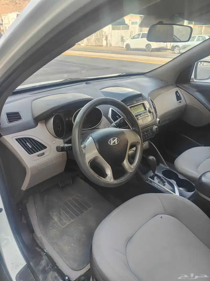 هونداي توسان2013 ستاندر تماتيك تم البيع الله يبارك للمشتري 12