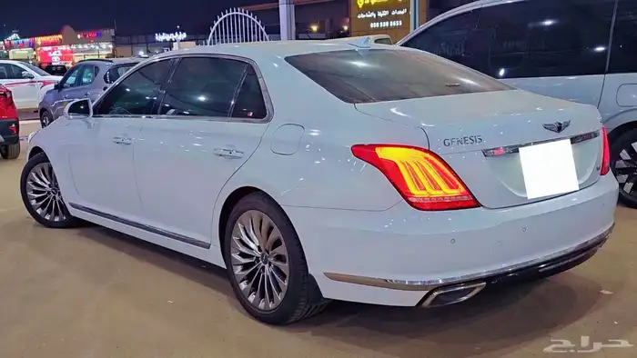 جينيسيس G90 موديل 2018 ماشيه 30 كم 6