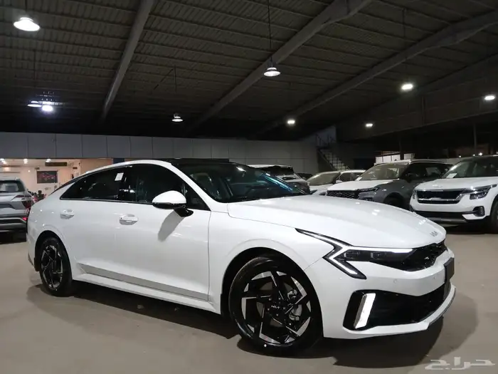 كيا K5 ستاندر مطور بانوراما موديل 2025 3