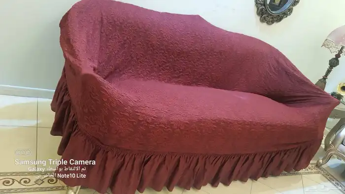 متوفر واقي كنب شبه جديد 0