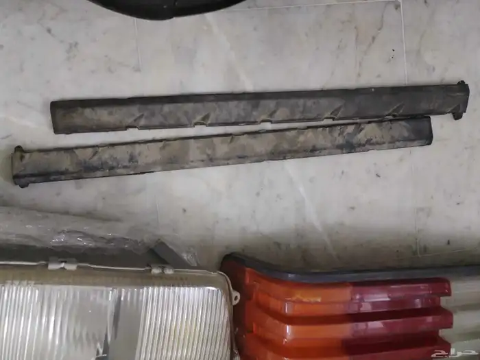 قطع مرسيدس تمساح w126 0