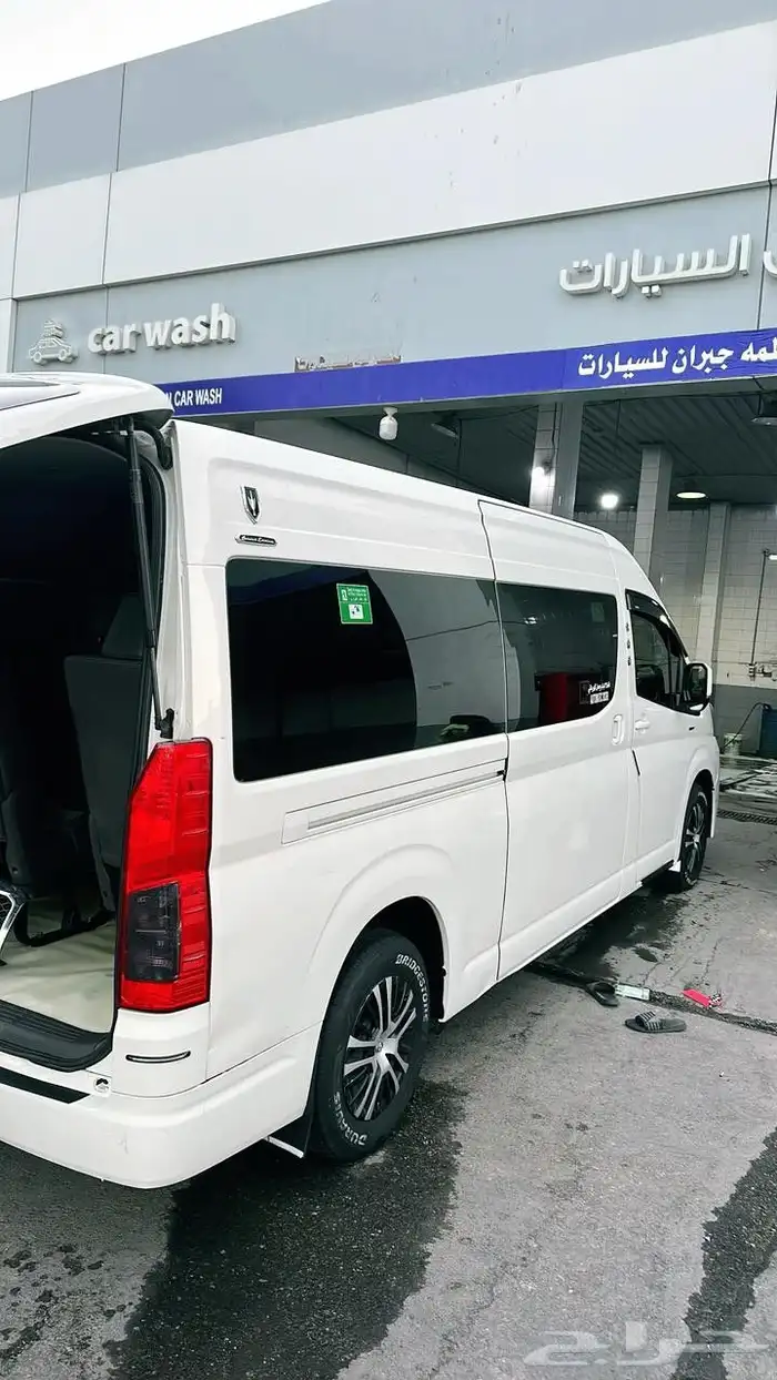 يوجد لدينا توصيل طلبه ومعلمات خارج الرياض 3