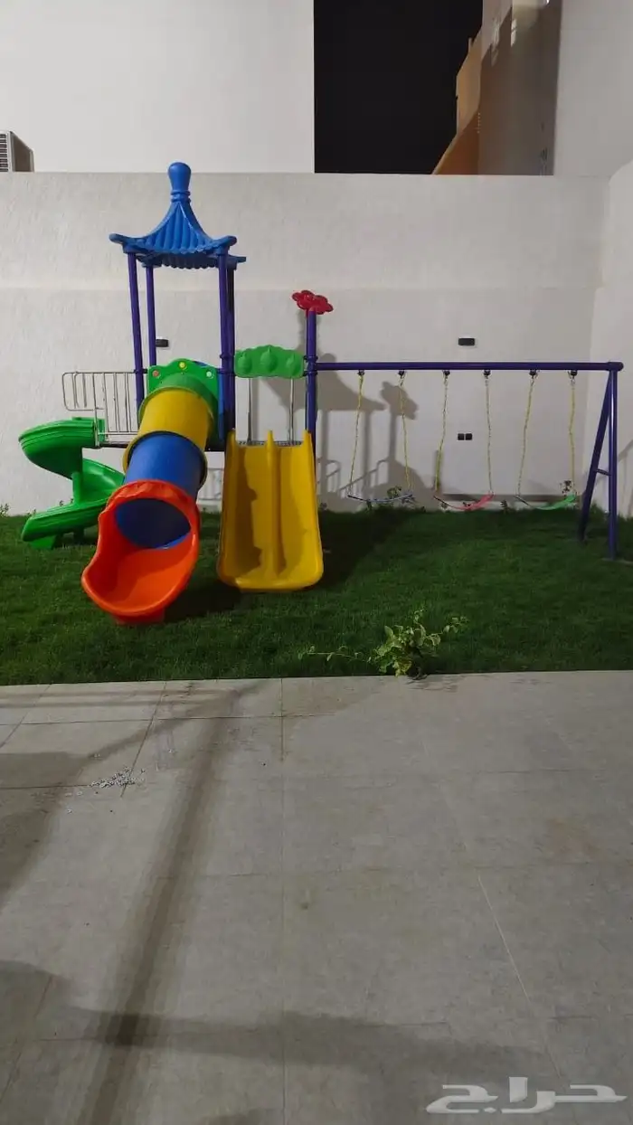 مراجيح متعددة وزحاليق بمجموعات واشكال مختلفة 22
