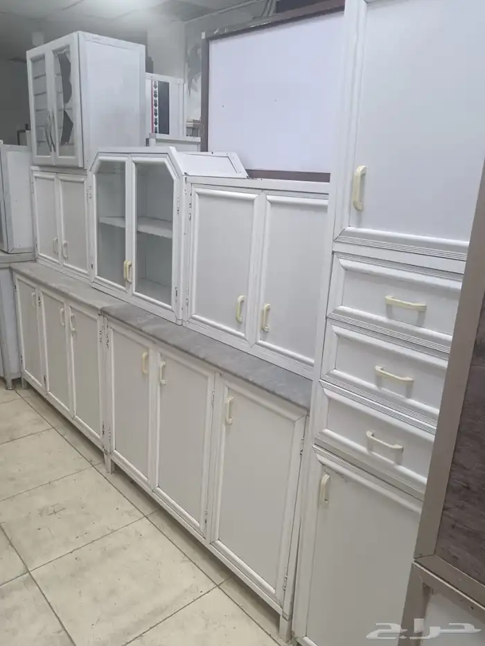 يوجد مطابخ استعمال خفيف للتواصل واتس وموبايل 0