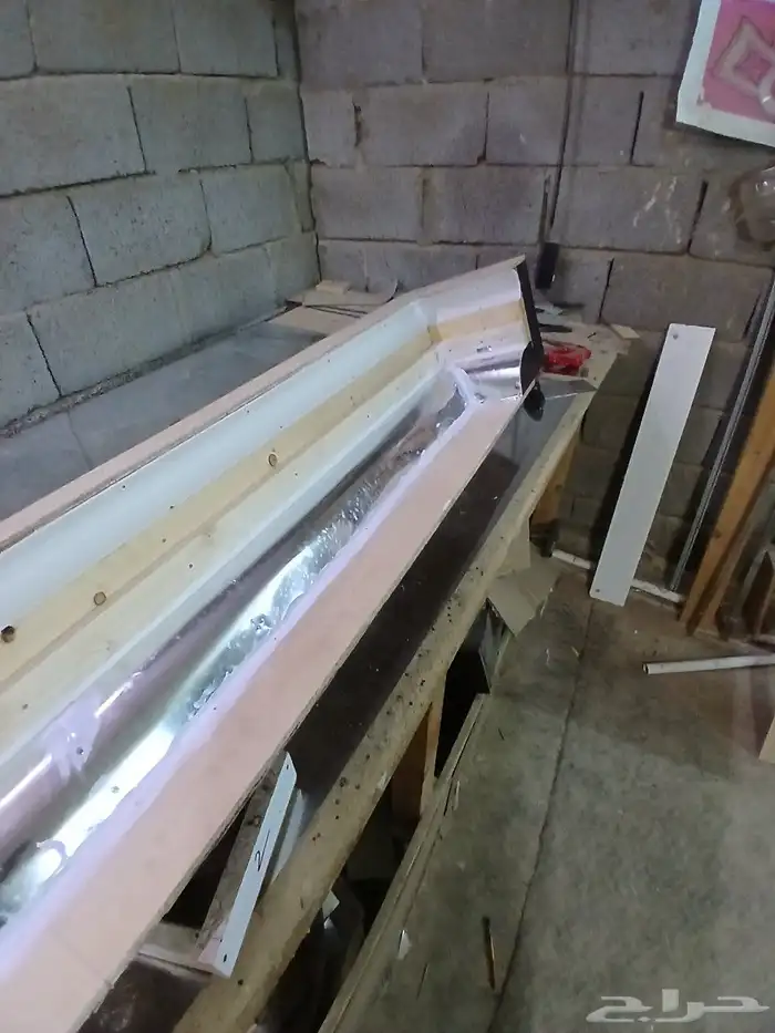 Carpenter for bedroom assembly Amar formats 9