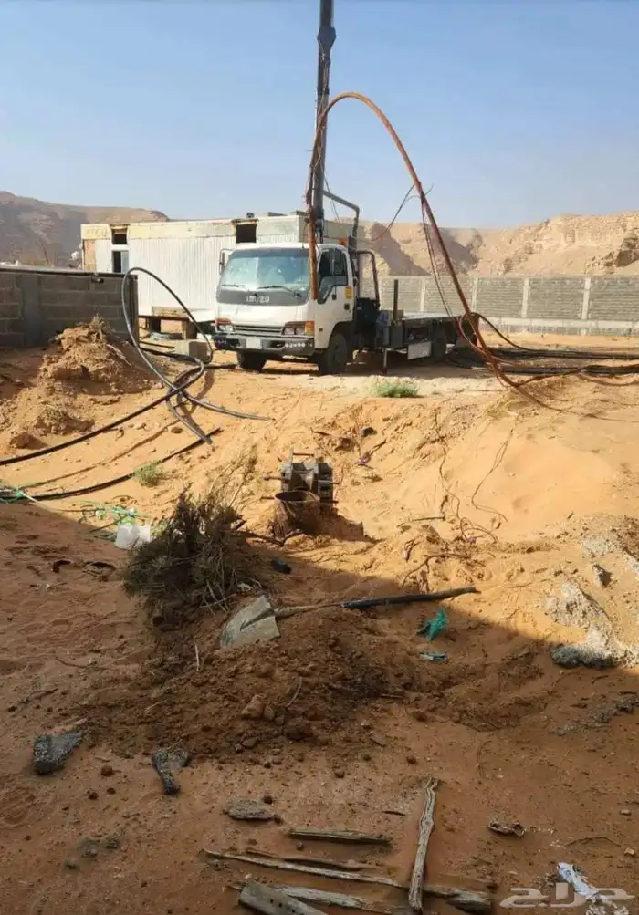 كرين تطليع وتنزيل غطاسات وصيانه 0