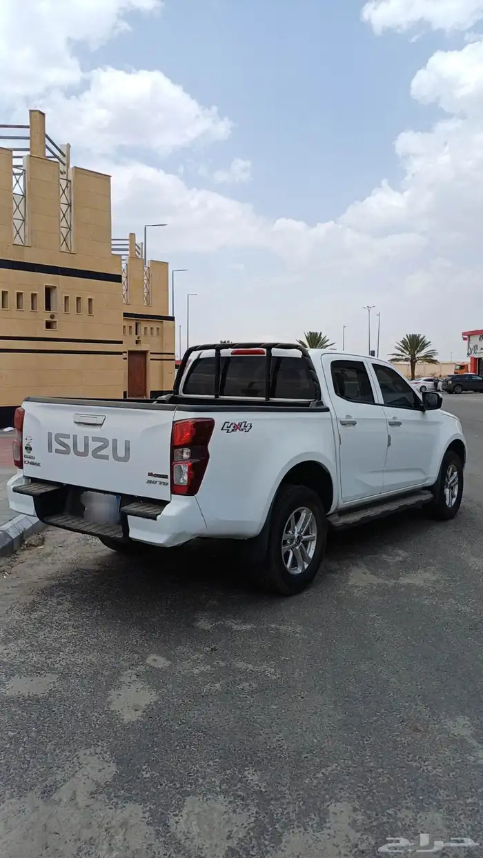 ايسوزو ديماكس غمارتين دبل LS 2022 5