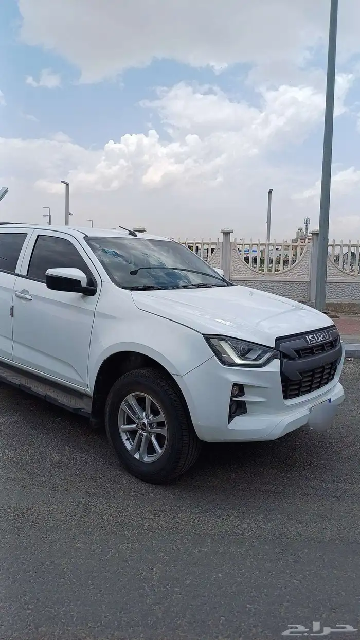 ايسوزو ديماكس غمارتين دبل LS 2022 11