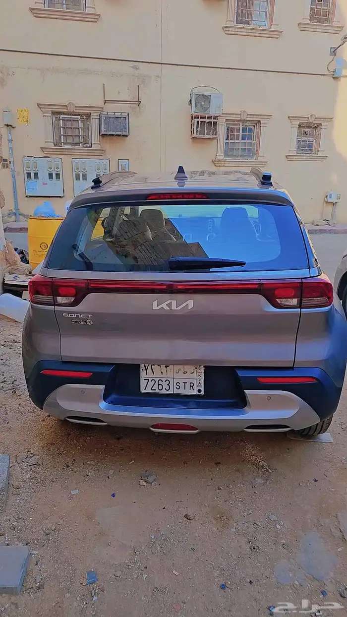 KIA SONET 2023 3
