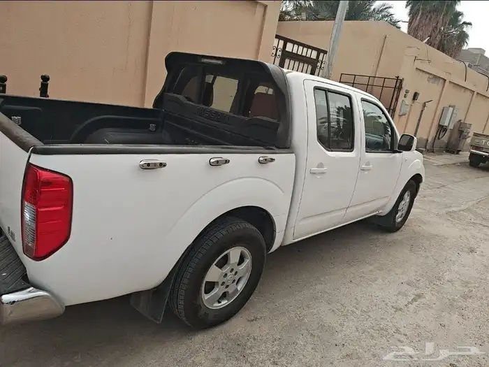 نيسان نافارا 2014 LE 9