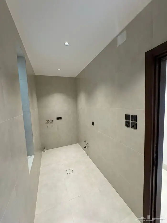 للبيع شقق تصمبم فندقي بابها بحي الروضه بسعر 490 الف 18