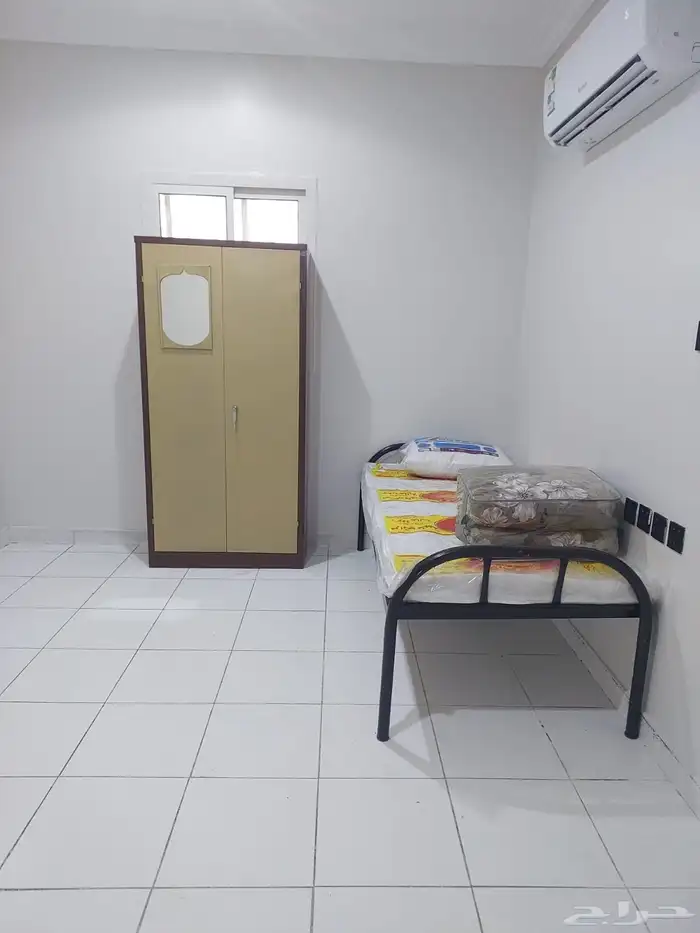 لدينا سراير بطانيات مفارش مخدات دواليب 0